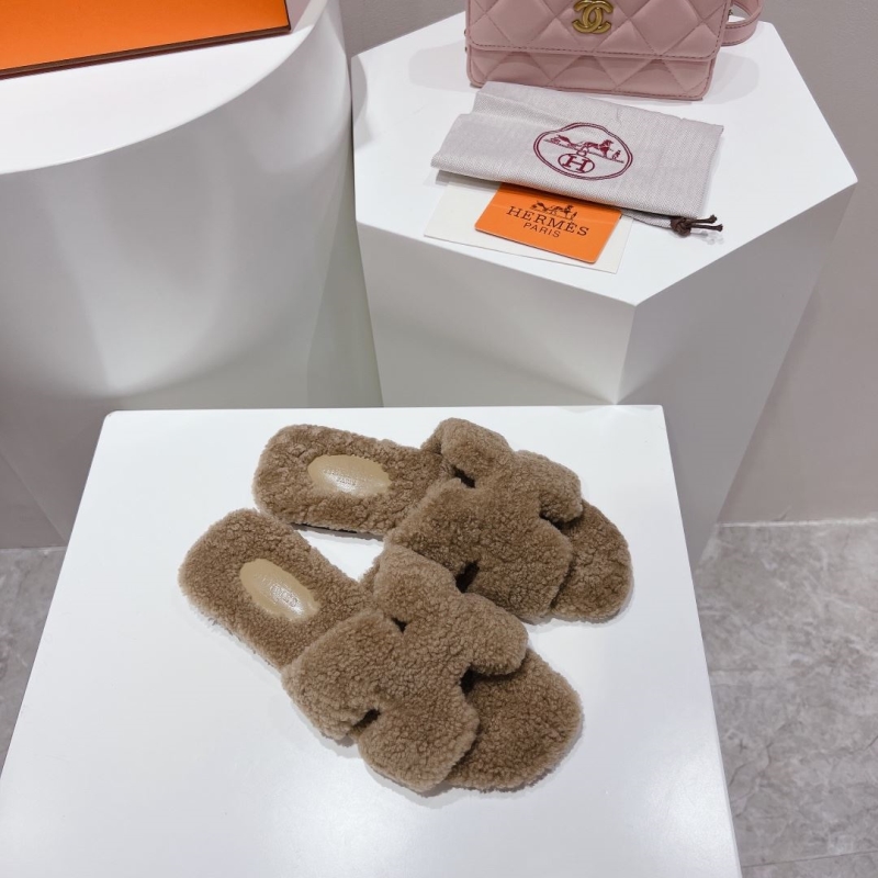 Hermes Slippers